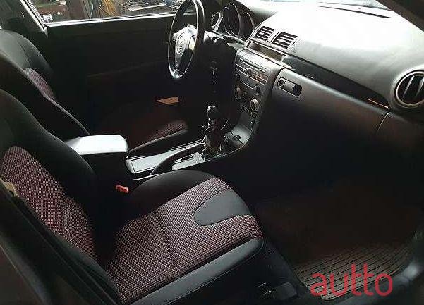 2005' Mazda Mazda3 photo #1