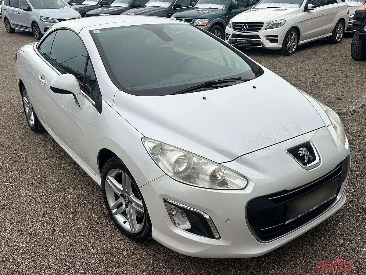 2011' Peugeot 308 photo #3