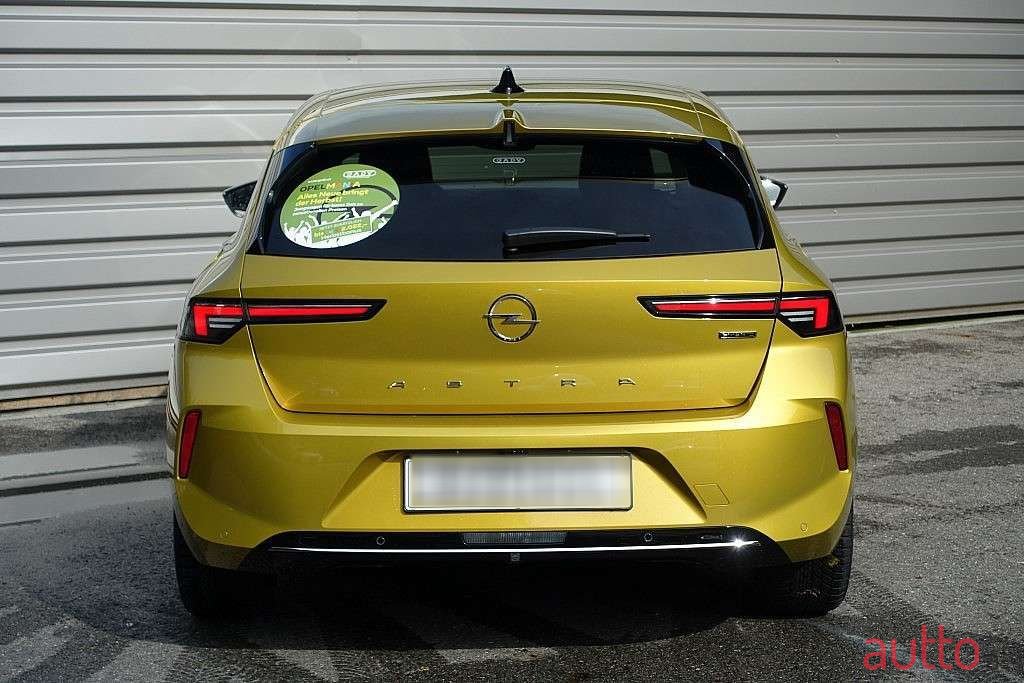 2022' Opel Astra photo #5