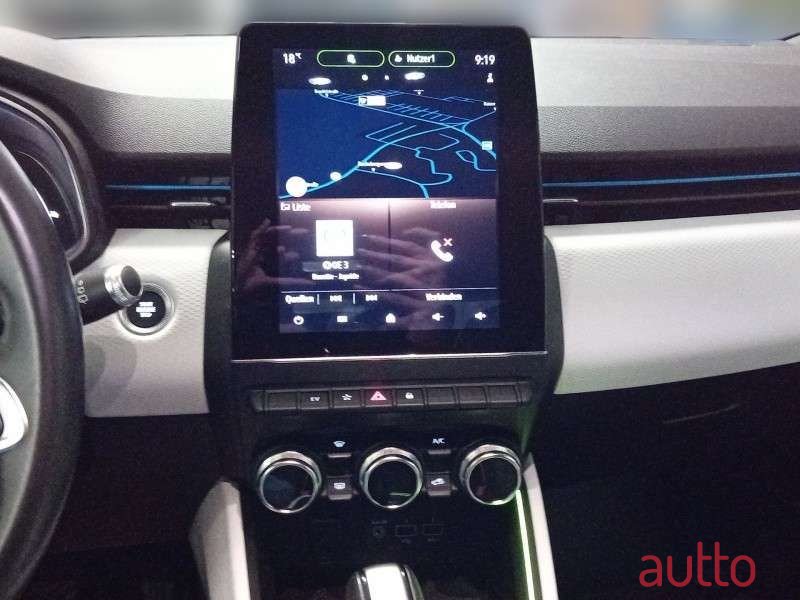 2021' Renault Clio photo #6