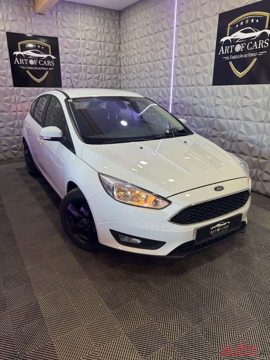 2017' Ford Focus photo #2
