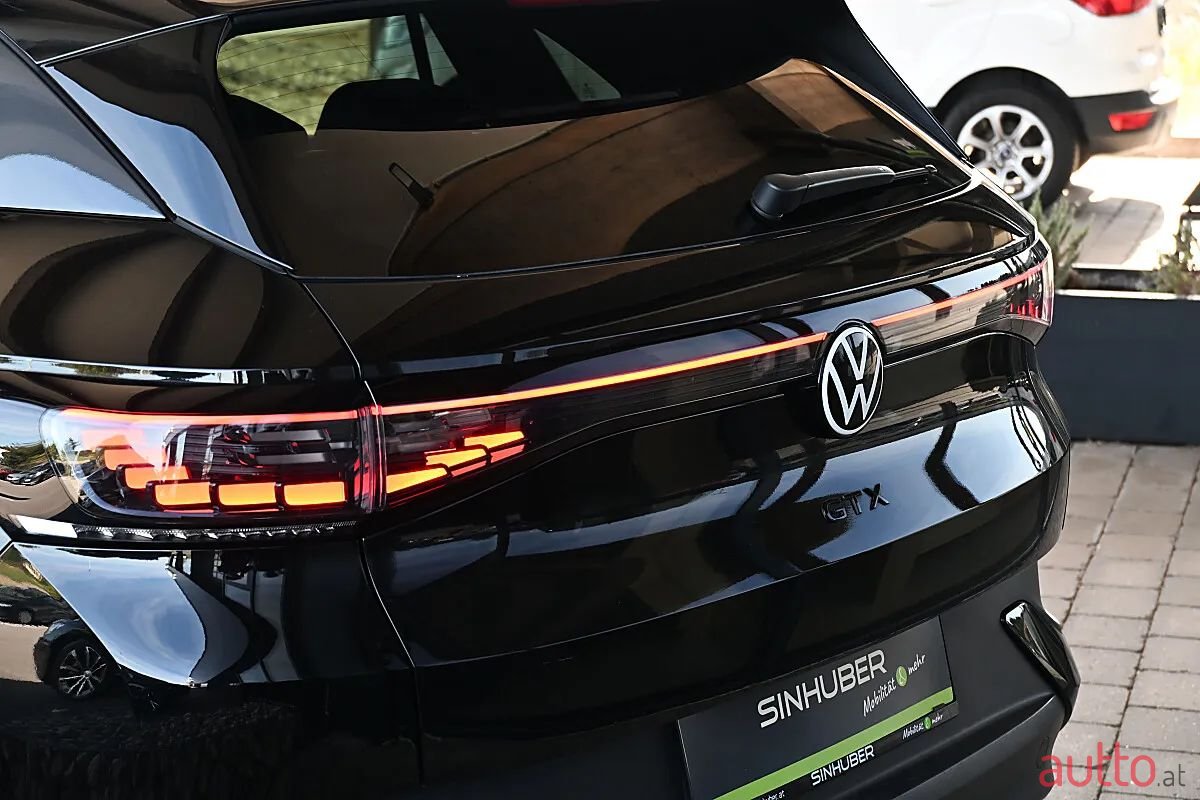 2022' Volkswagen ID.4 photo #3