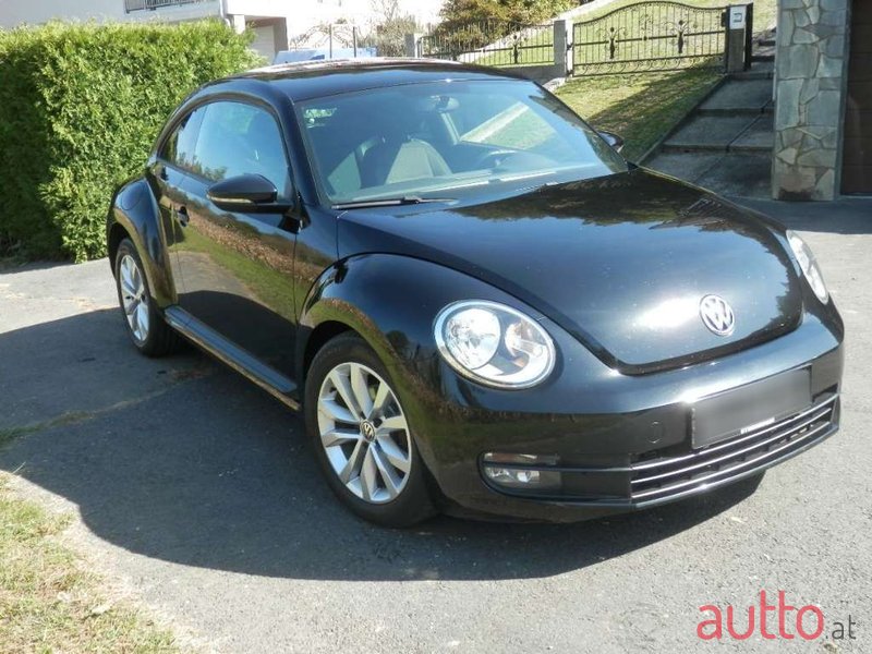 2012' Volkswagen Beetle photo #1