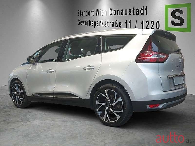 2022' Renault Scenic photo #2