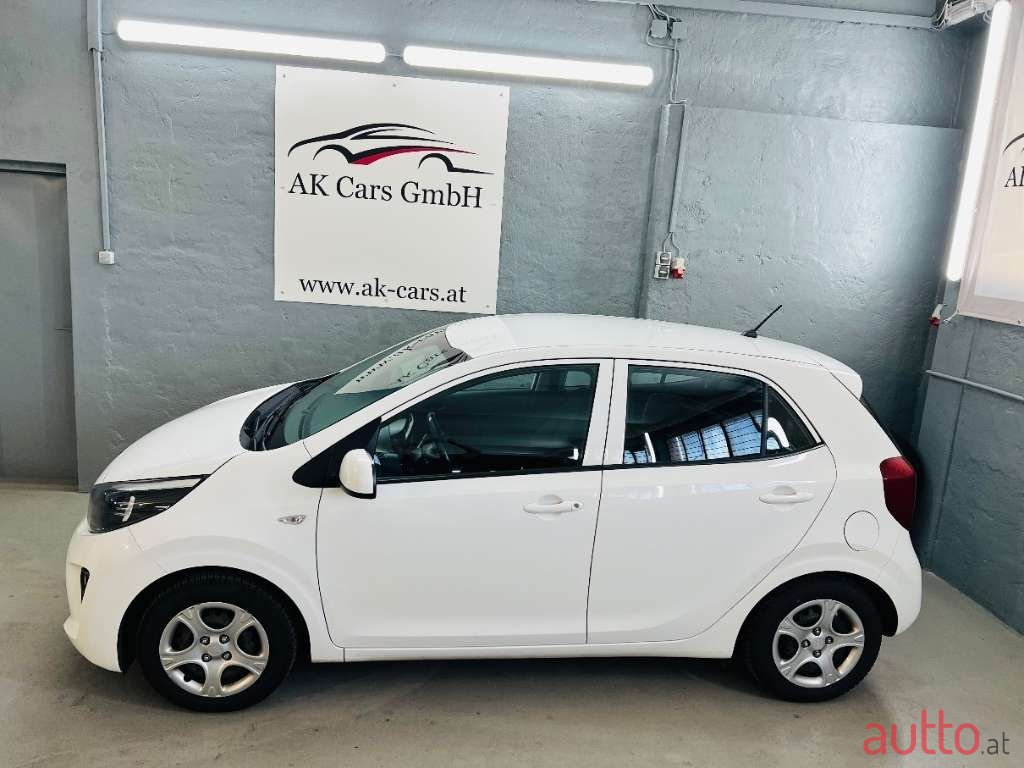 2020' Kia Picanto photo #5