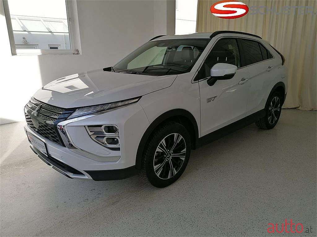 2021' Mitsubishi Eclipse photo #2