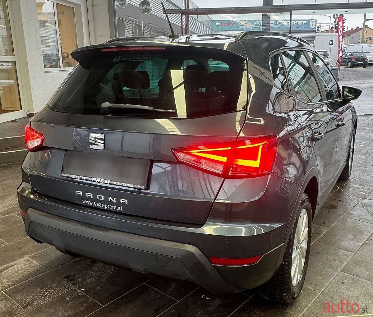 2019' SEAT Arona photo #4