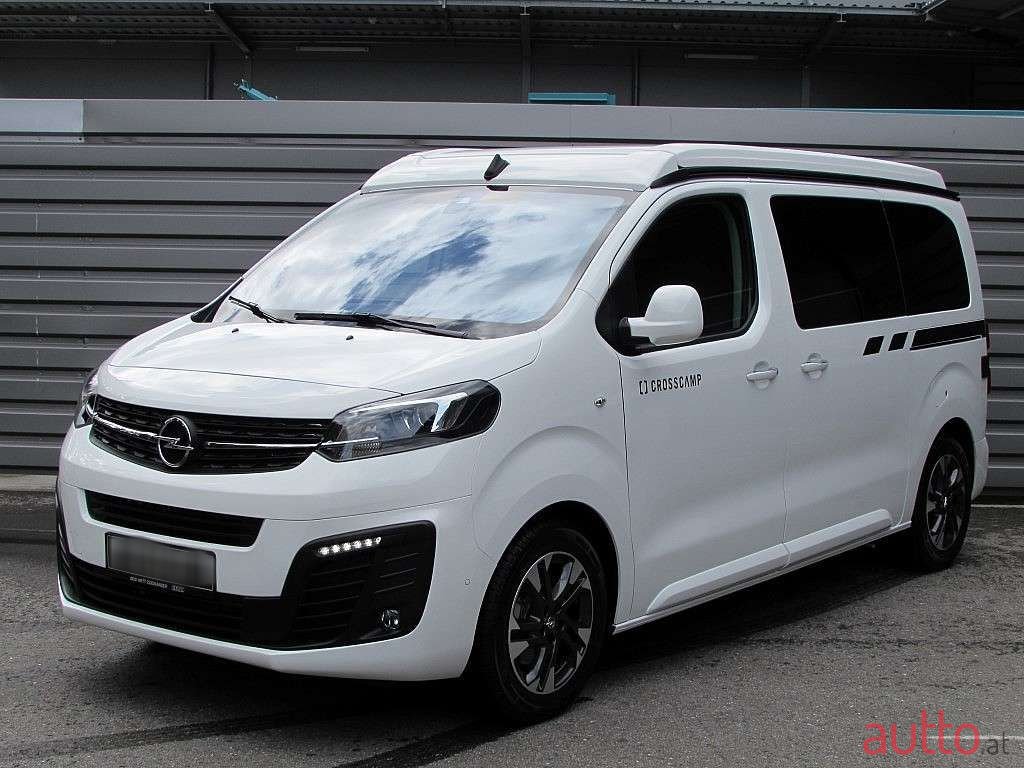 2023' Opel Zafira photo #3