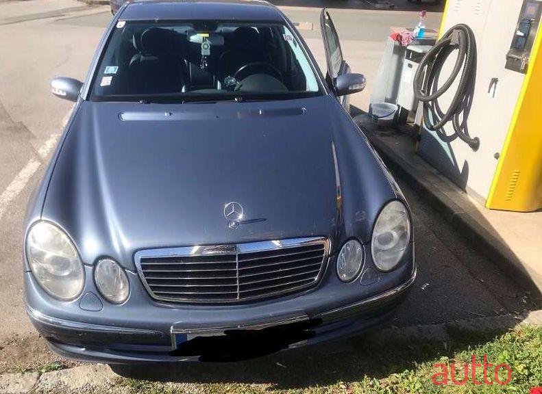 2005' Mercedes-Benz E-Klasse photo #1