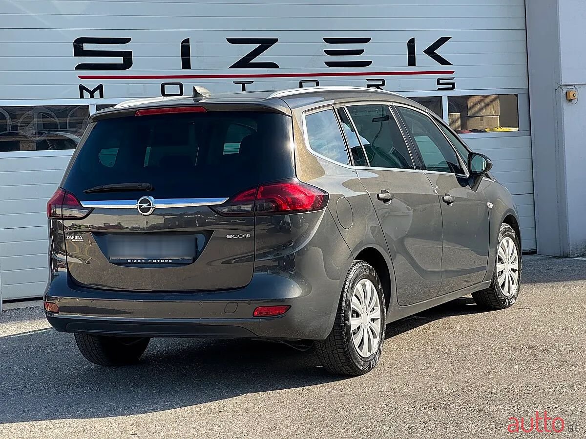 2015' Opel Zafira Tourer photo #4