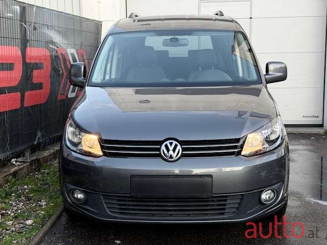 2012' Volkswagen Caddy photo #3