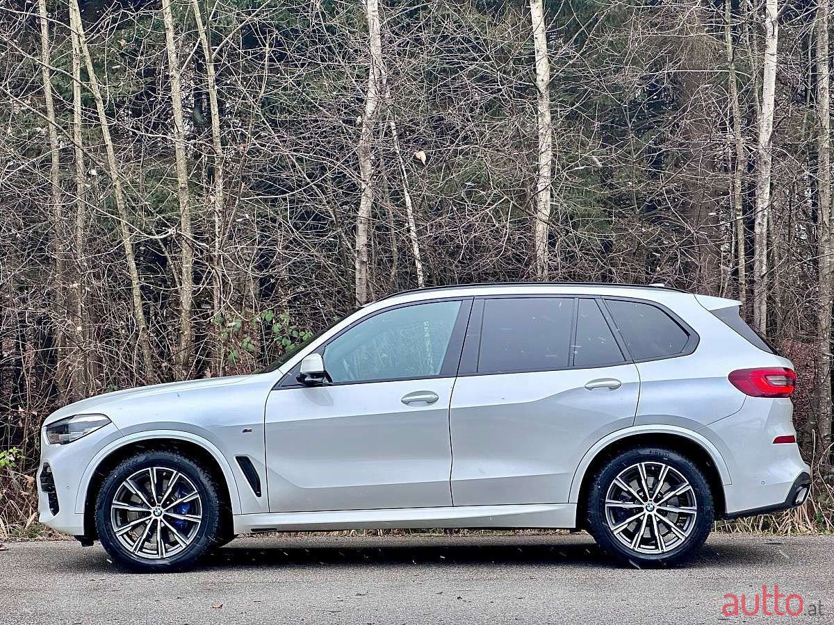 2020' BMW X5 photo #6