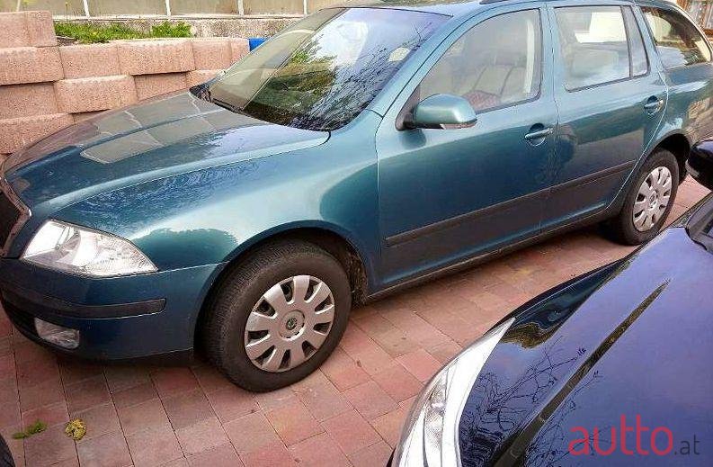 2005' Skoda Octavia photo #1