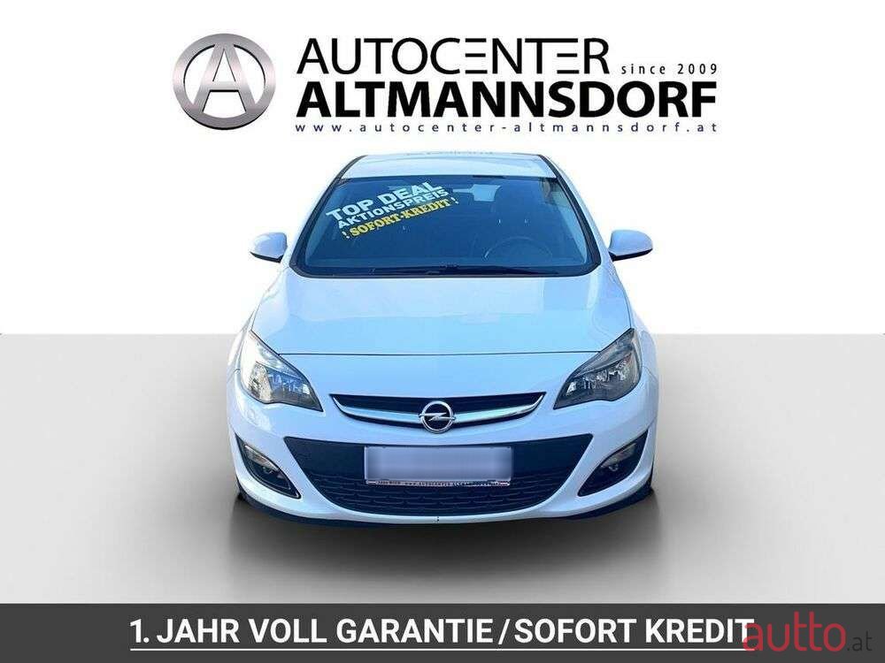 2014' Opel Astra photo #4