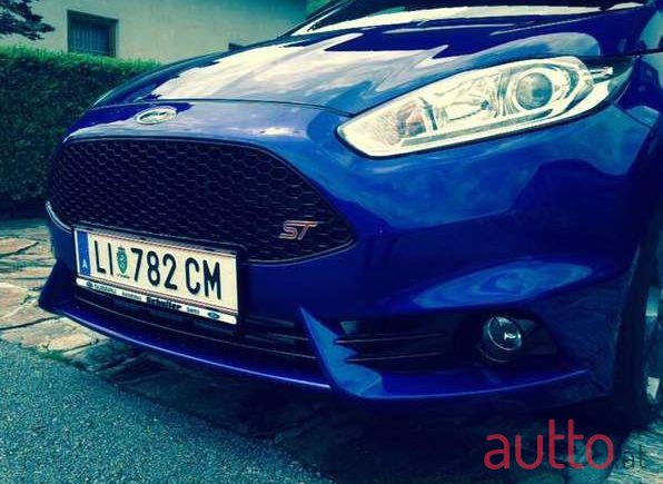 2015' Ford Fiesta photo #4