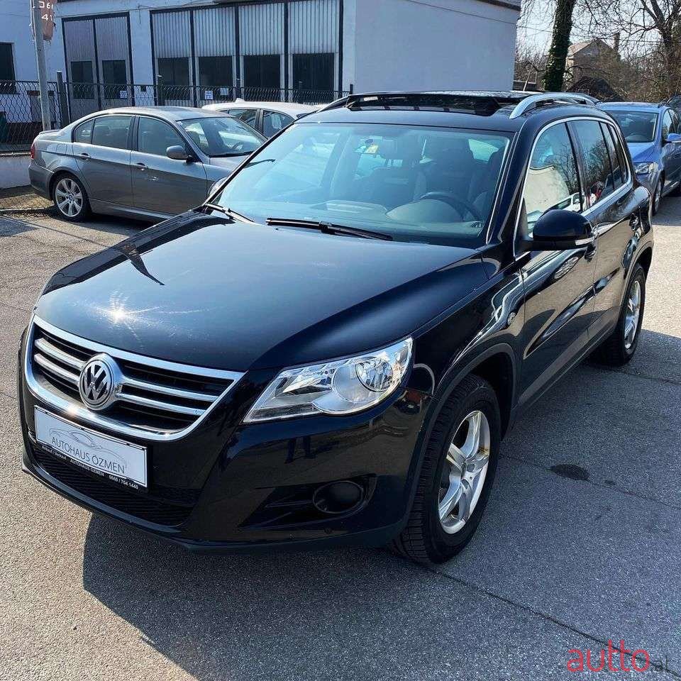 2008' Volkswagen Tiguan photo #1