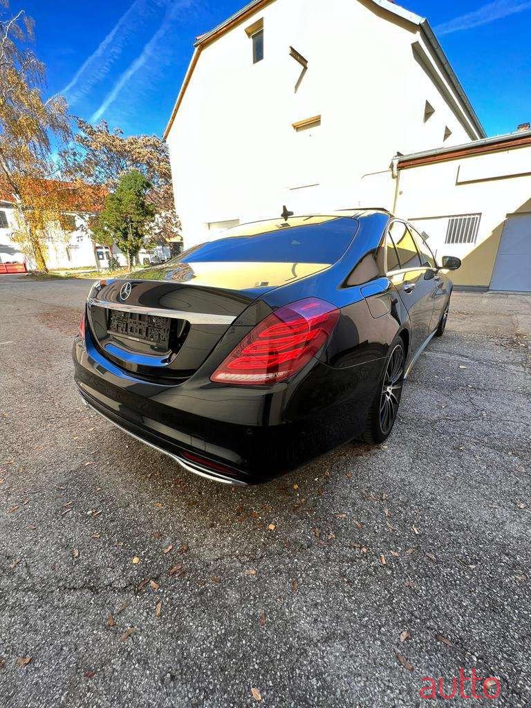 2018' Mercedes-Benz S-Klasse photo #3