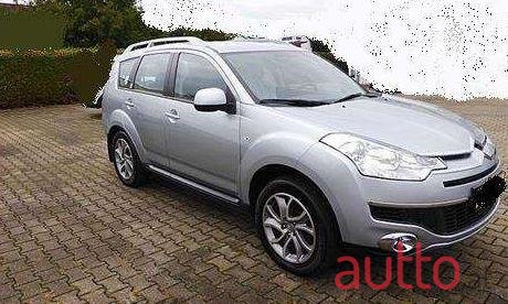 2008' Citroen C-Crosser photo #1