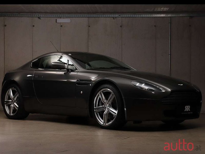2006' Aston Martin V8 photo #1