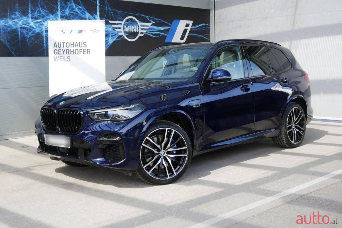 2022' BMW X5 photo #1