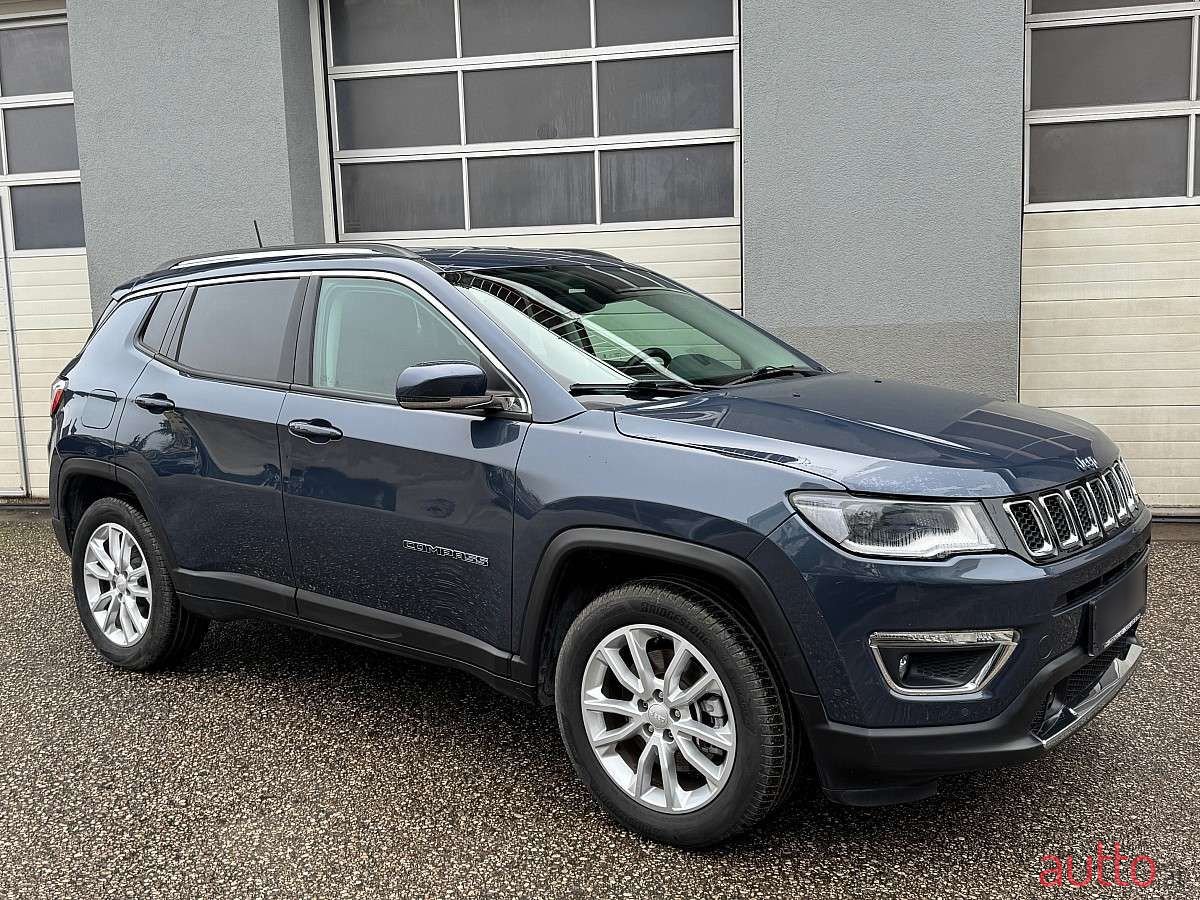 2021' Jeep Compass photo #2