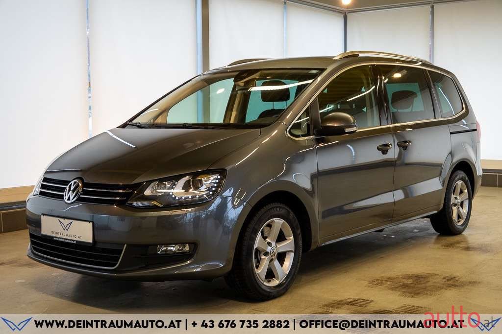 2015' Volkswagen Sharan photo #1