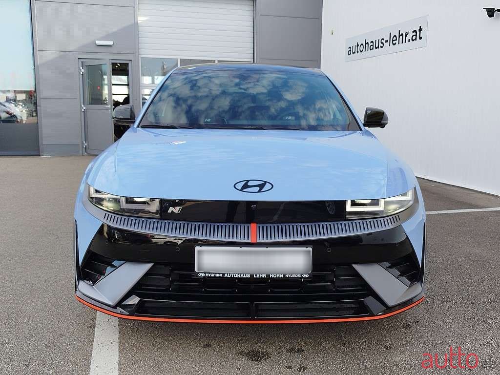 2024' Hyundai Ioniq 5 photo #2