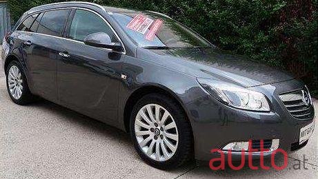 2009' Opel Insignia photo #1
