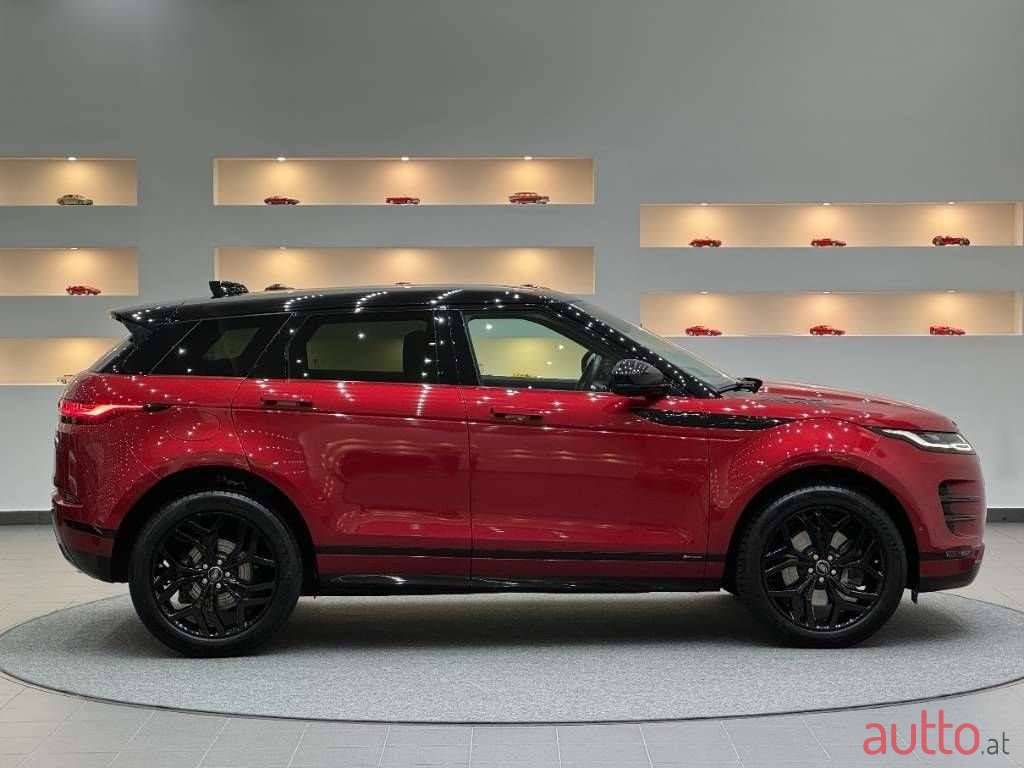 2019' Land Rover Range Rover Evoque photo #3