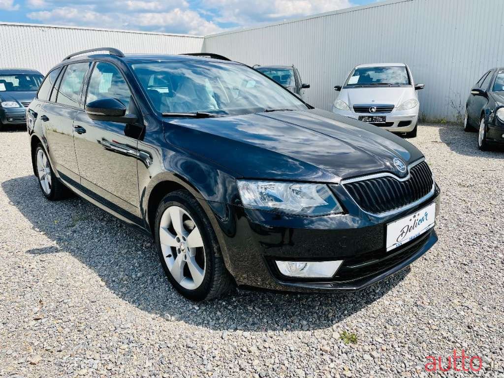 2013' Skoda Octavia photo #1