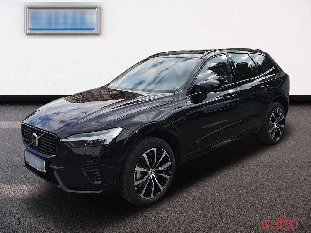 2022' Volvo XC60 photo #1