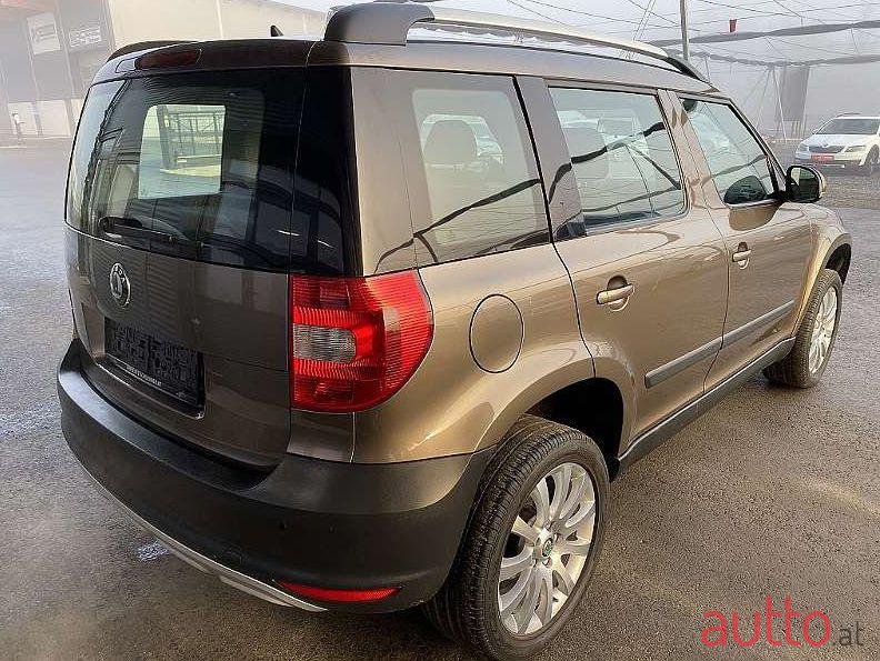 2012' Skoda Yeti photo #2