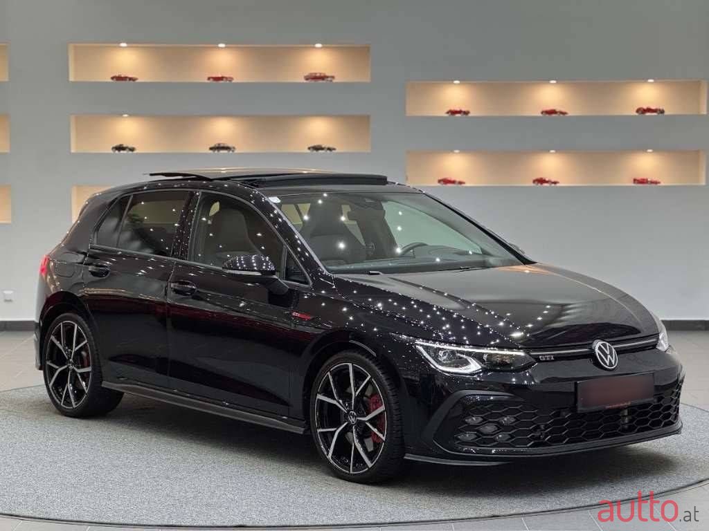2021' Volkswagen Golf photo #6