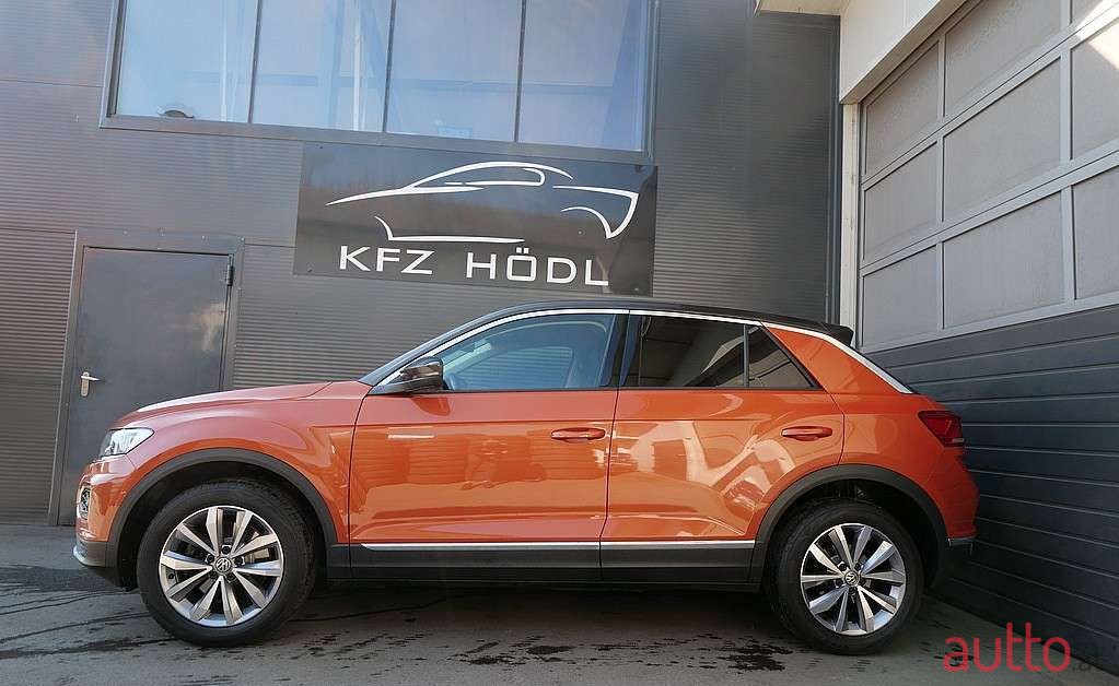 2019' Volkswagen T-Roc photo #4