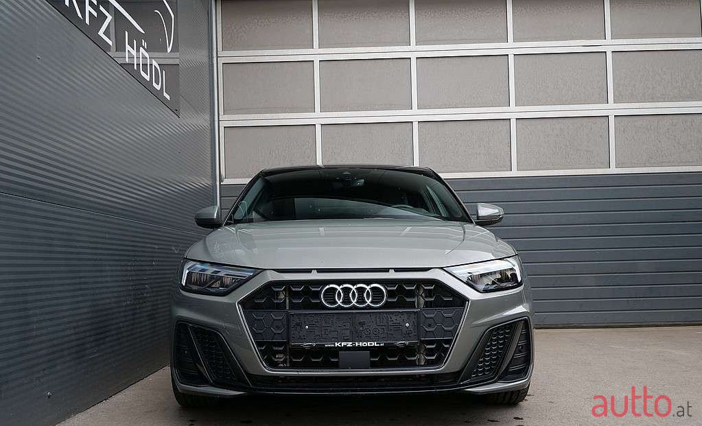 2018' Audi A1 photo #2