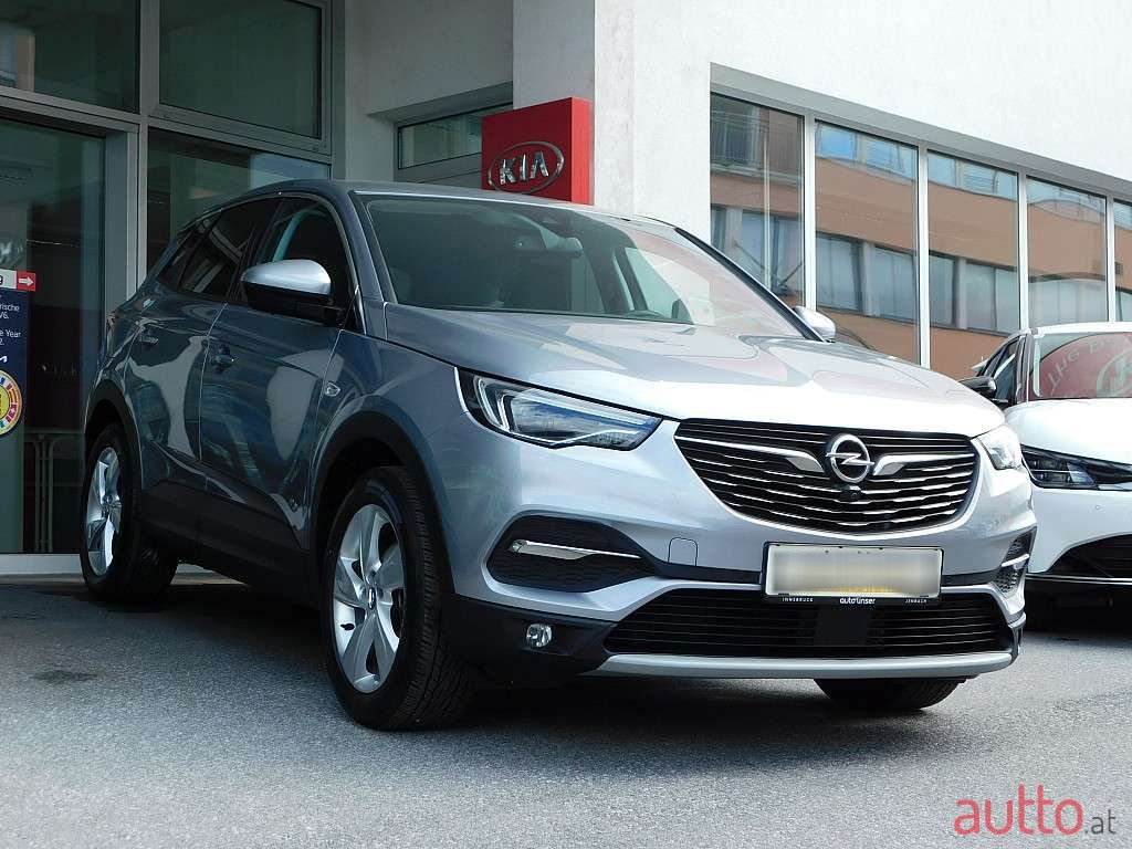 2018' Opel Grandland X photo #4