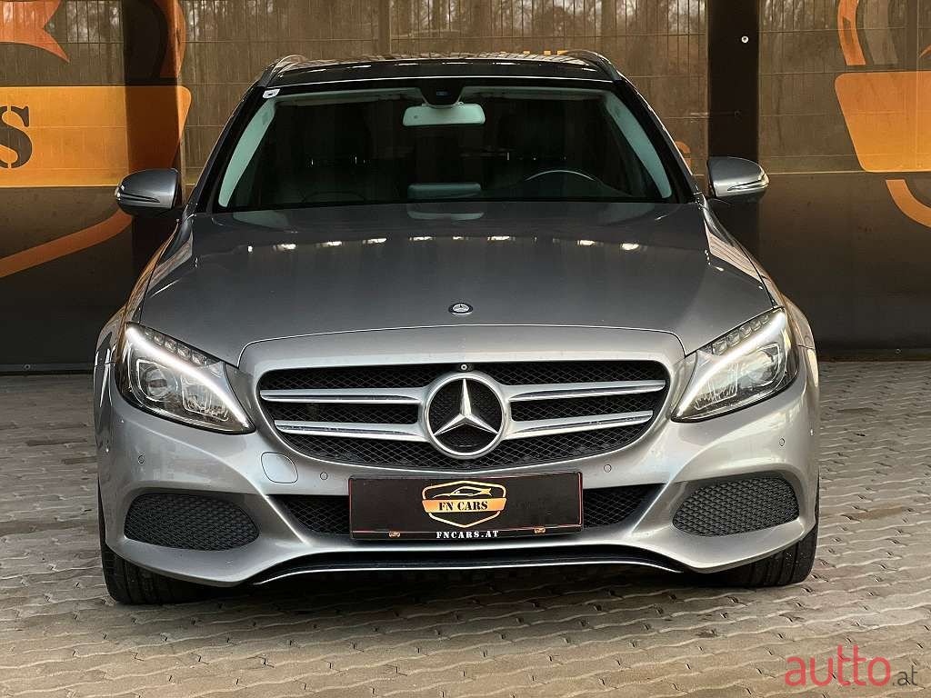 2015' Mercedes-Benz C-Klasse photo #2