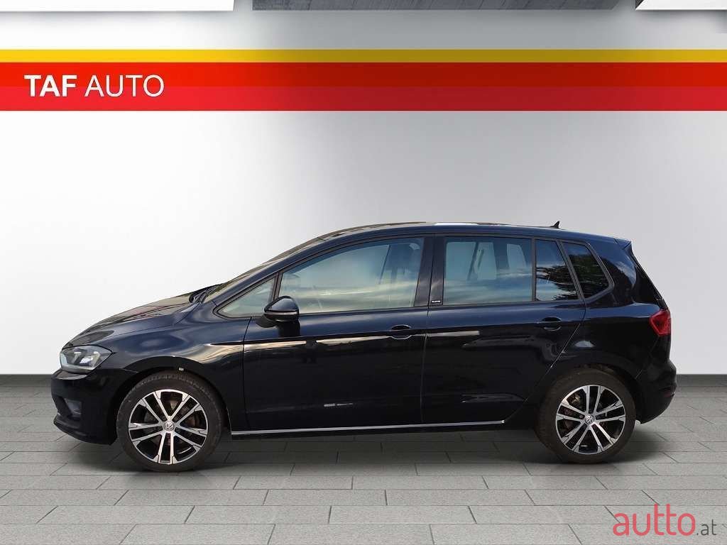 2016' Volkswagen Golf photo #4