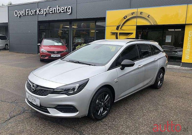 2020' Opel Astra photo #1