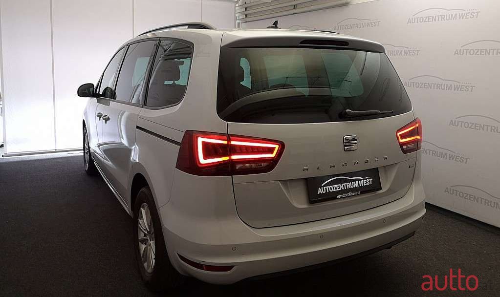 2017' SEAT Alhambra photo #3