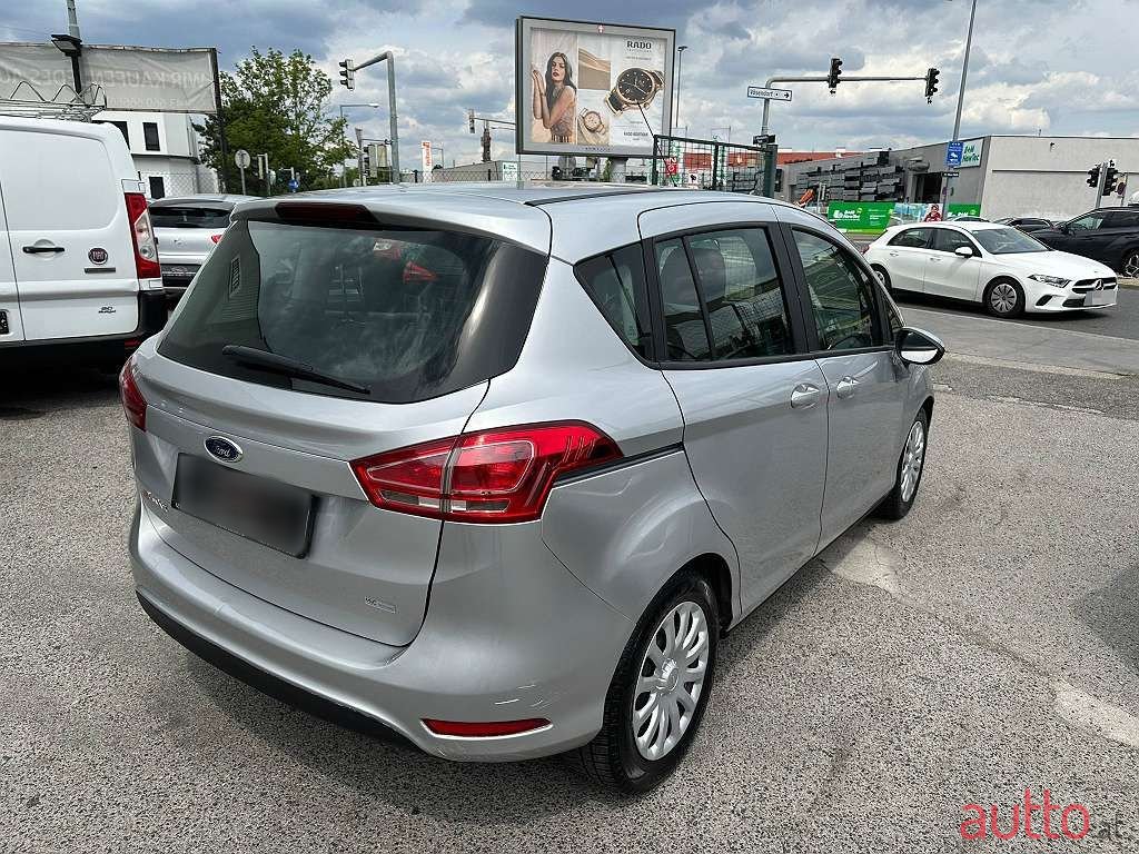 2015' Ford B-MAX photo #6