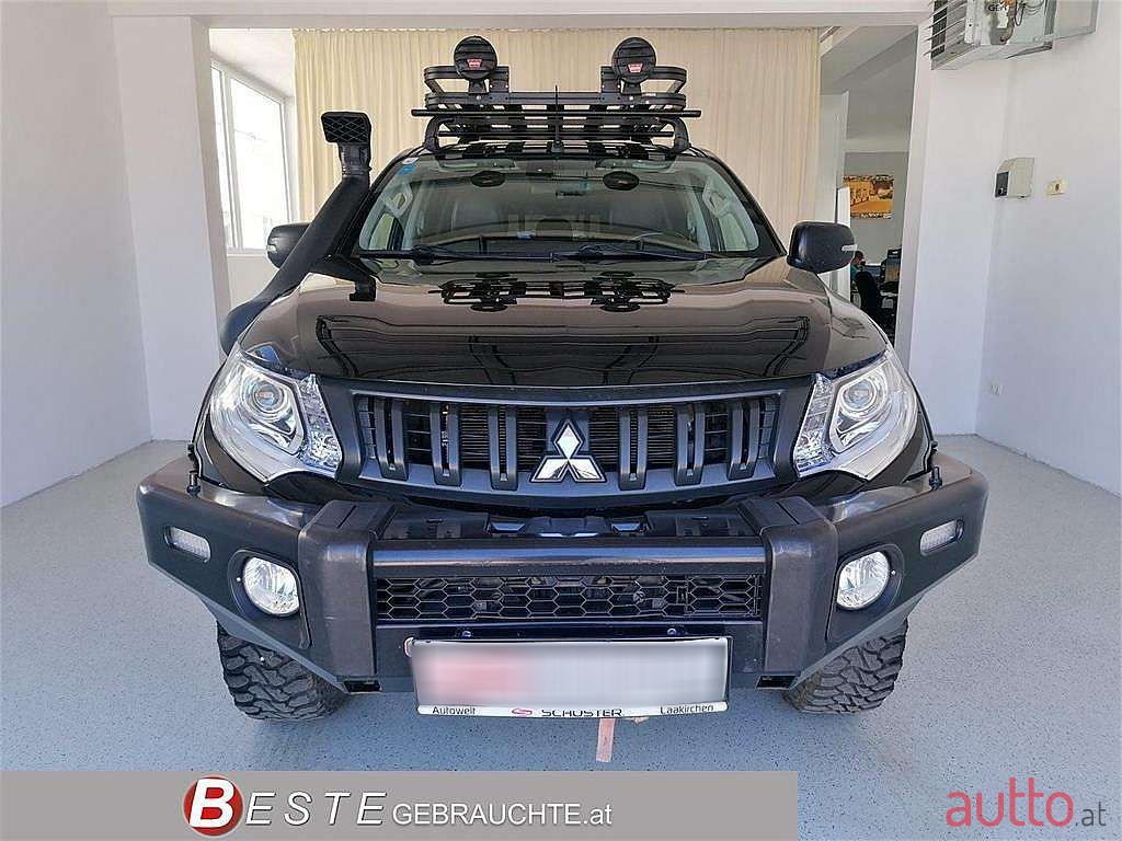 2016' Mitsubishi L200 photo #2