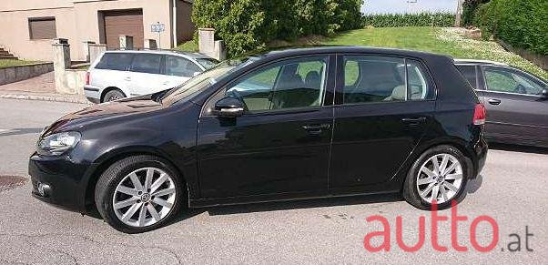 2009' Volkswagen Golf photo #3