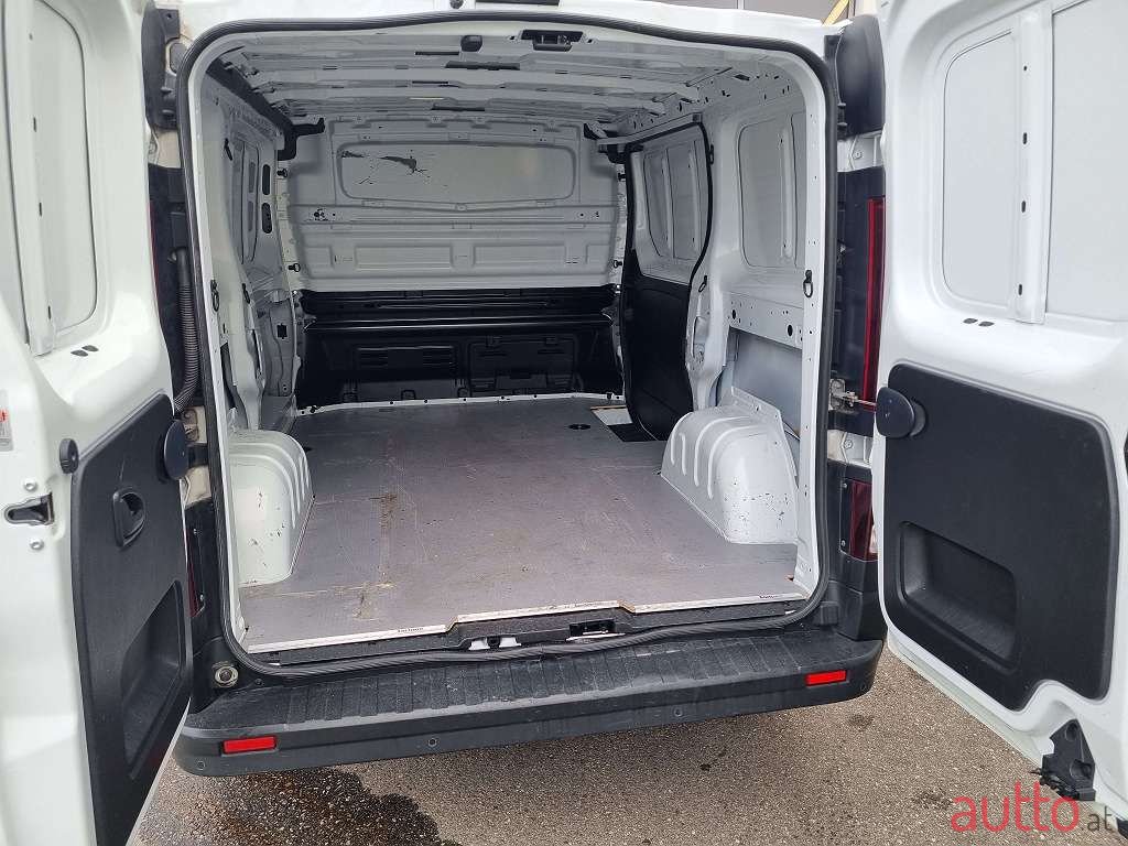 2020' Renault Trafic photo #5
