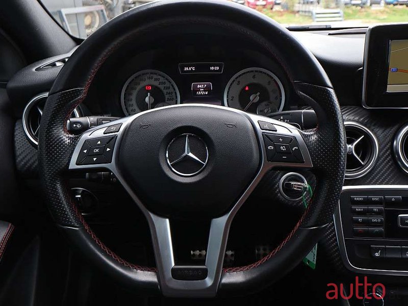 2015' Mercedes-Benz A-Klasse photo #6