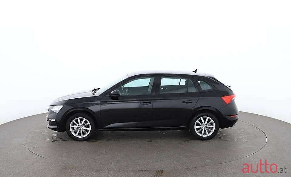 2020' Skoda Scala photo #5