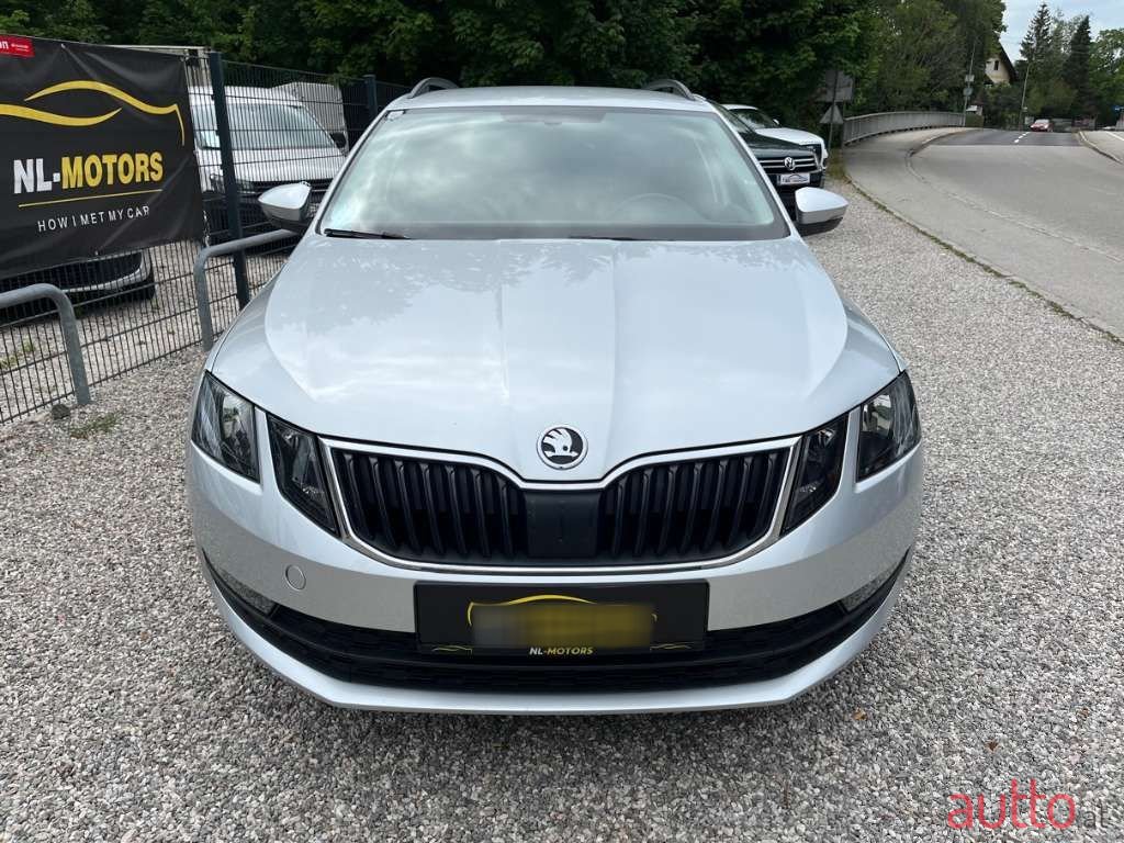 2017' Skoda Octavia photo #2