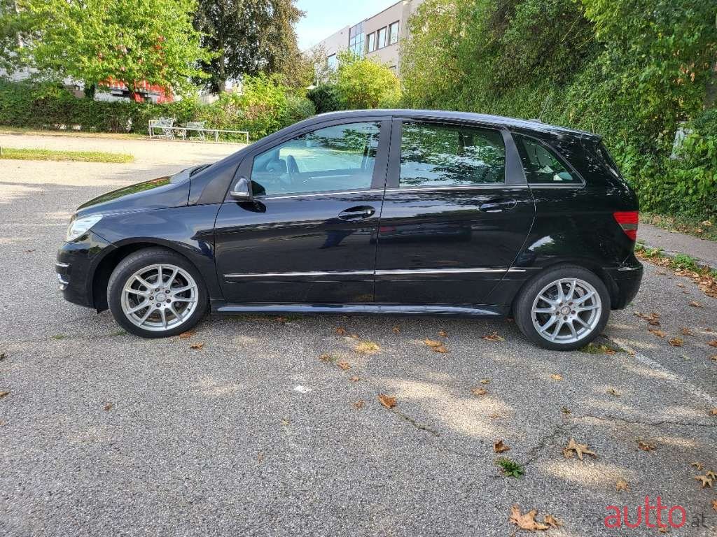 2011' Mercedes-Benz B-Klasse photo #4