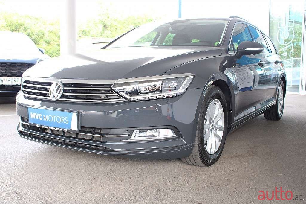 2017' Volkswagen Passat photo #1