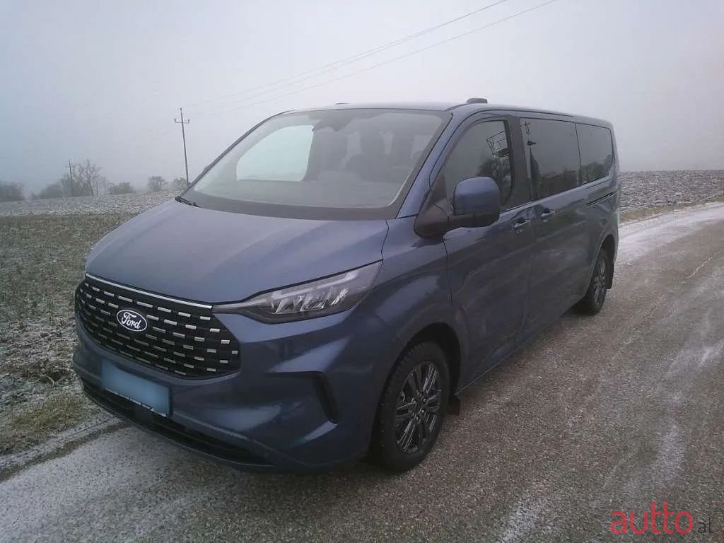 2024' Ford Tourneo photo #6